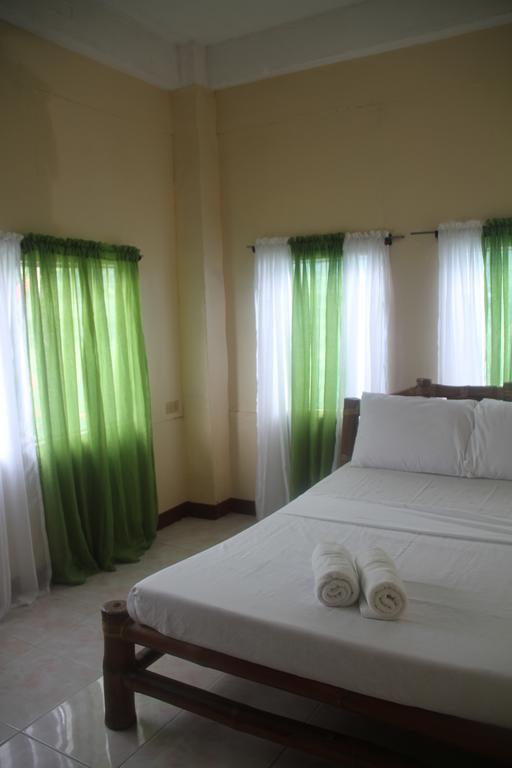Rama International Beach Resort Botolan Pokoj fotografie